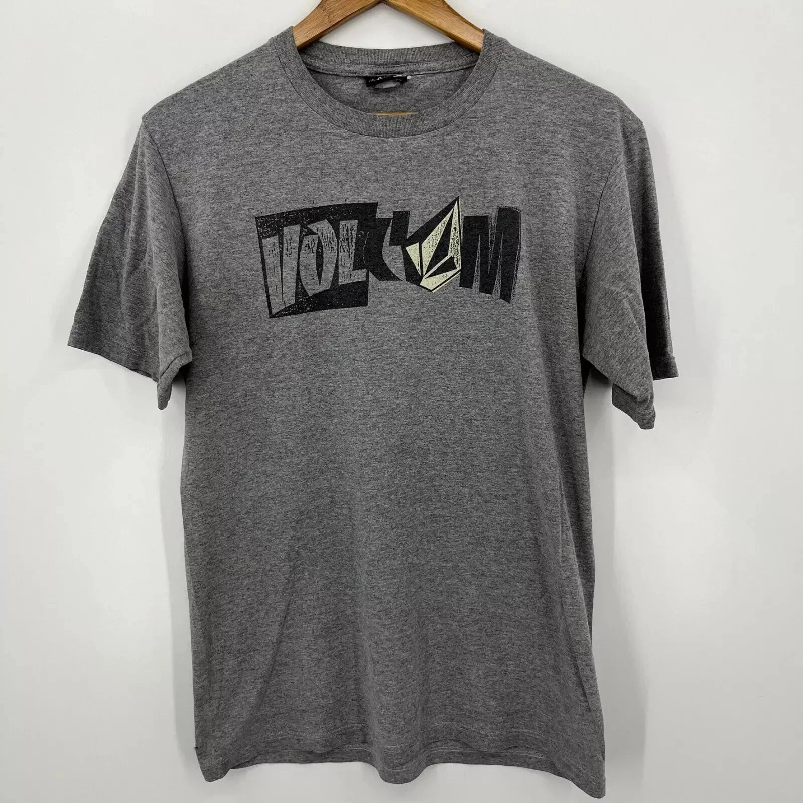 Volcom T-Shirt Men's Size S Gray Short Sleeve Crew Neck Stone Logo Y2K