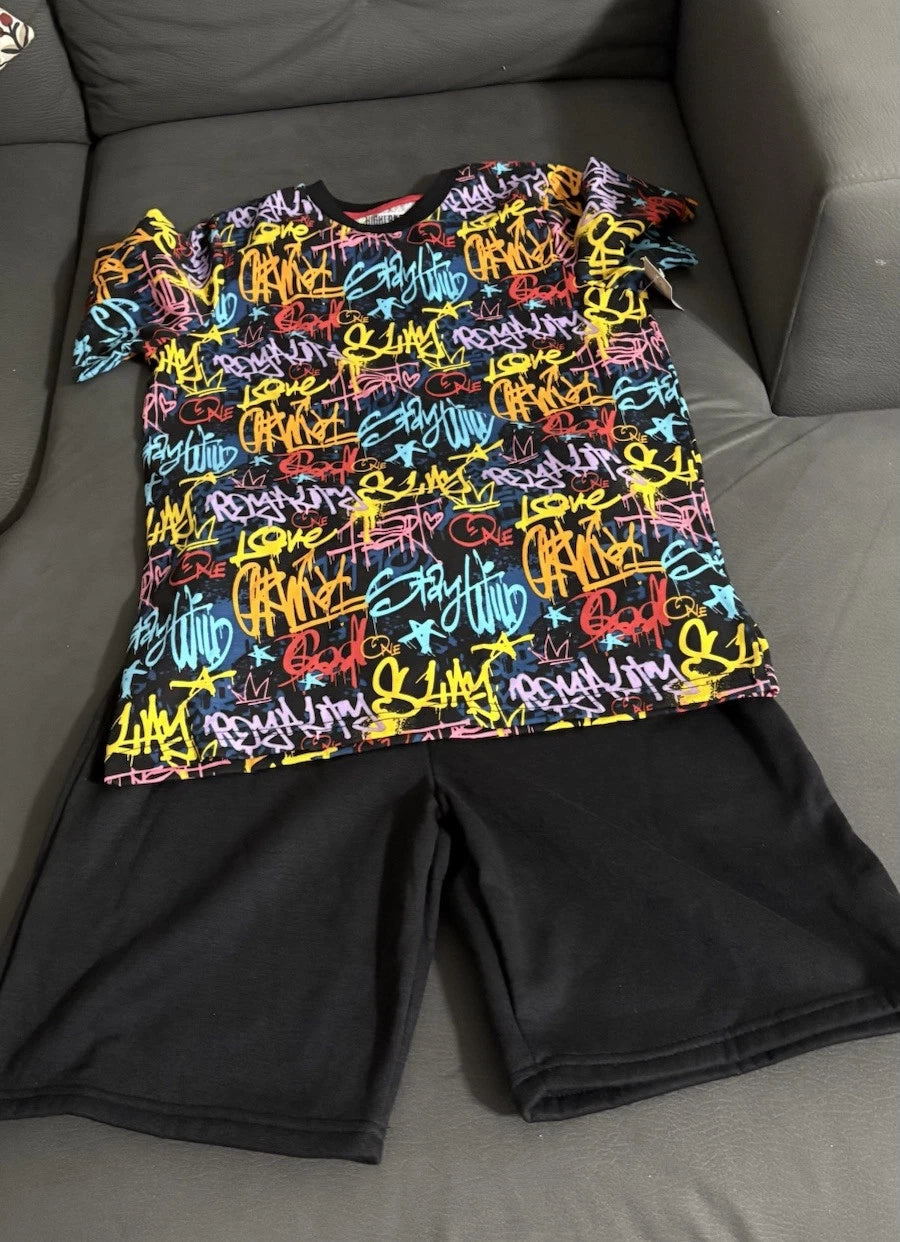 NWT HIGHLANDOriginal Men's Sports T-Shirt,Graffiti Print/Black Short,Size 14/1