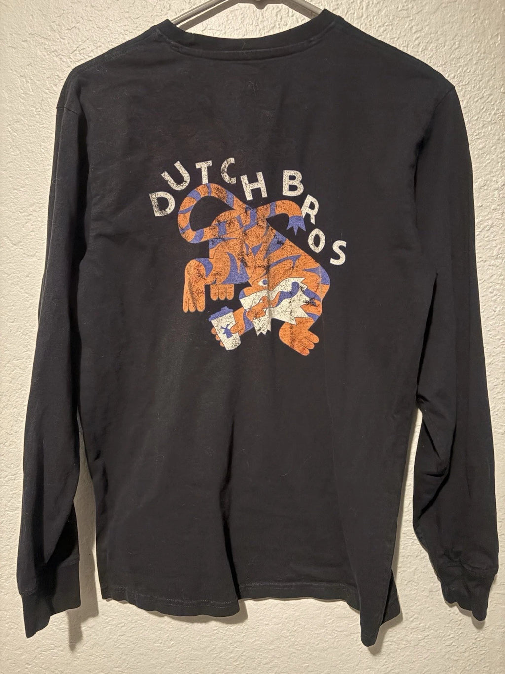 Dutch Bros Shirt Mens Medium Black Tiger Coffee Graphic Long Sleeve Tee T-Shirt