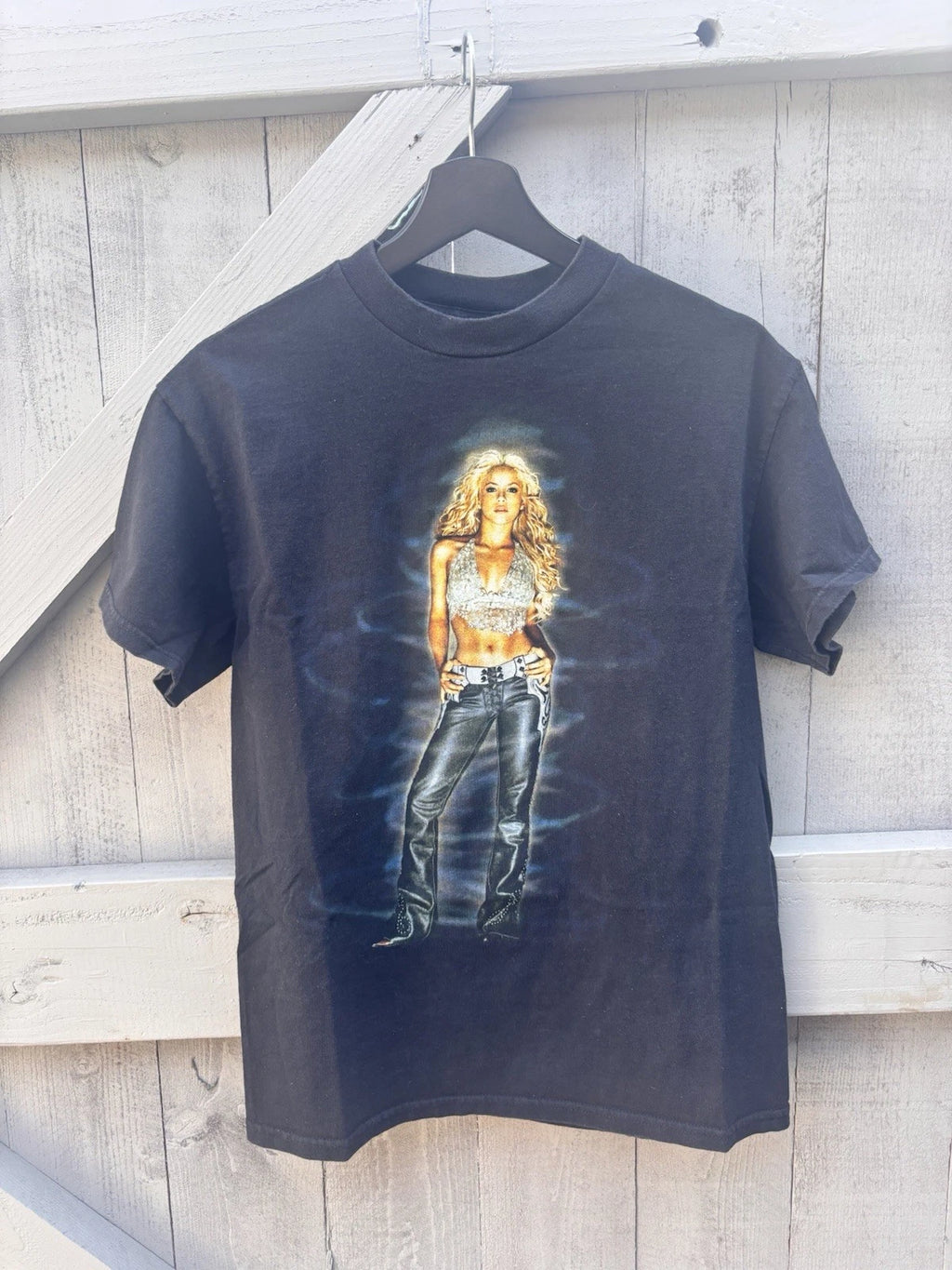 Vintage Shakira Tour of The Mongoose T Shirt Size Medium  2002 Y2k Tour Merch