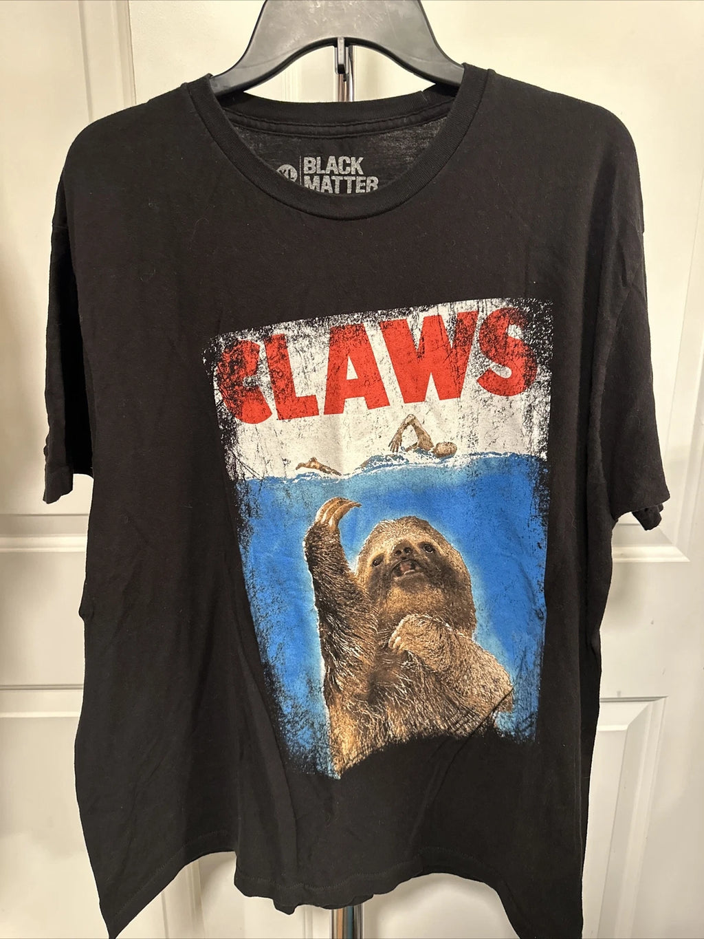 Sloth “Claws” Jaws Movie Parody T Shirt Mens Black 70s Horror Film Funny jaws XL