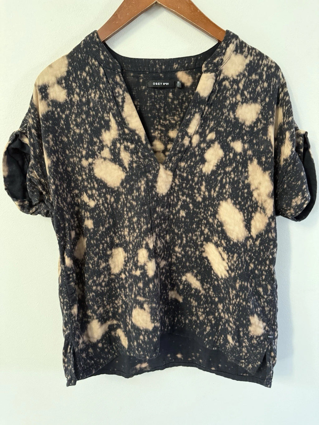 Obey Tie Dyed Short Sleeve Shirt Cotton Black Tan Tunic Size XS Lagenlook Boho