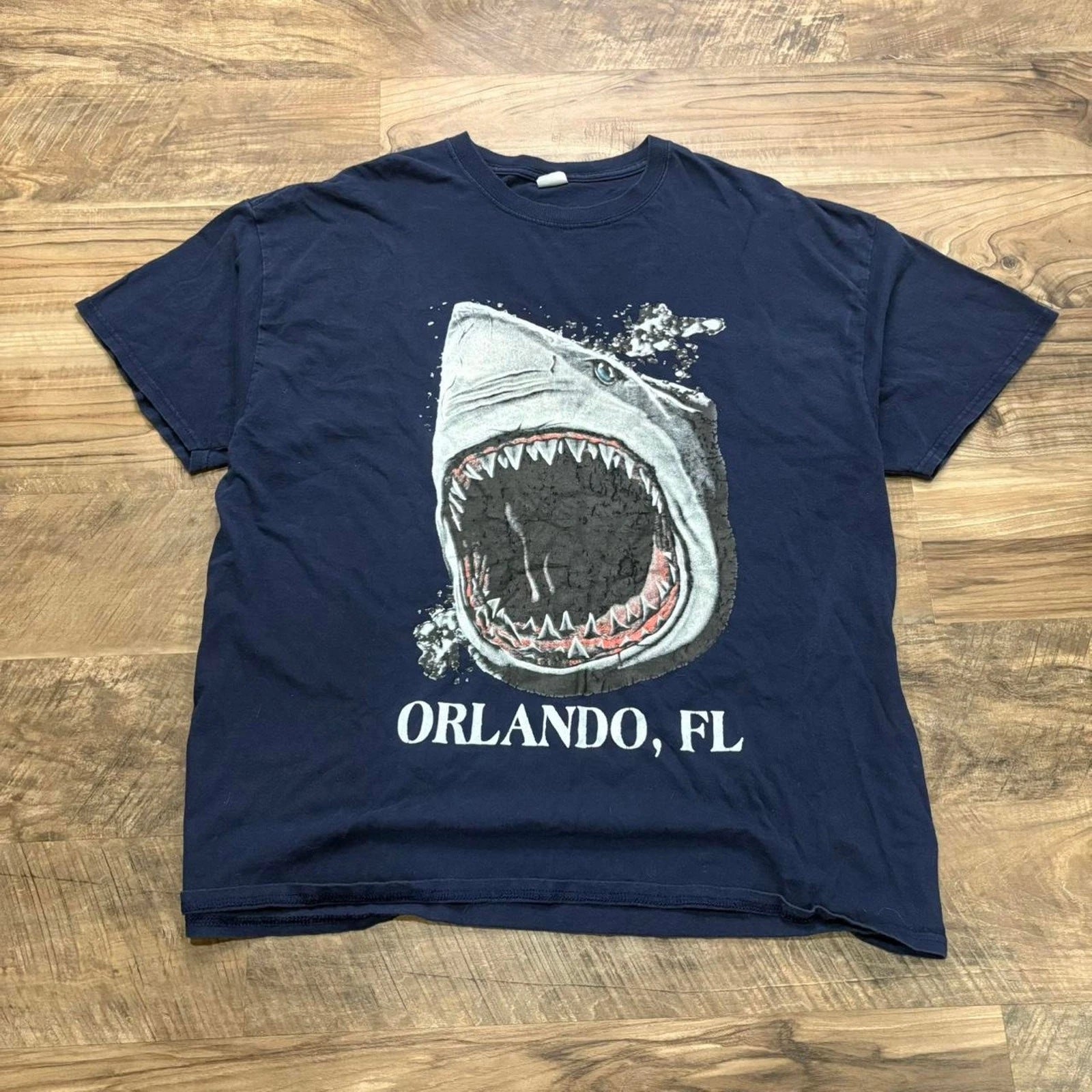 Vintage Y2K Orlando Shark Nature Animal T Shirt Great White Gildan XL