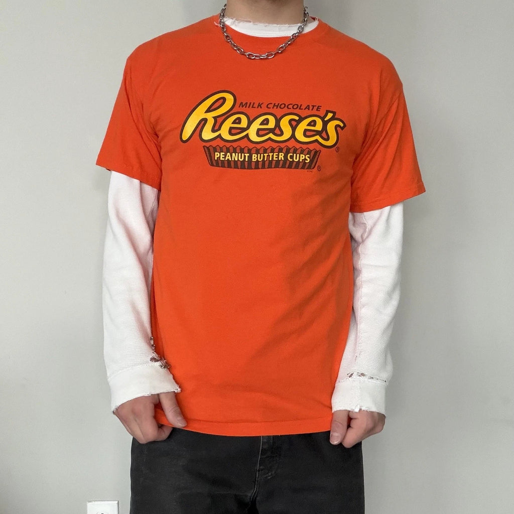 Y2K Graphic tee Orange Reese's Candy Shirt Mens Medium Peanut Butter Cups