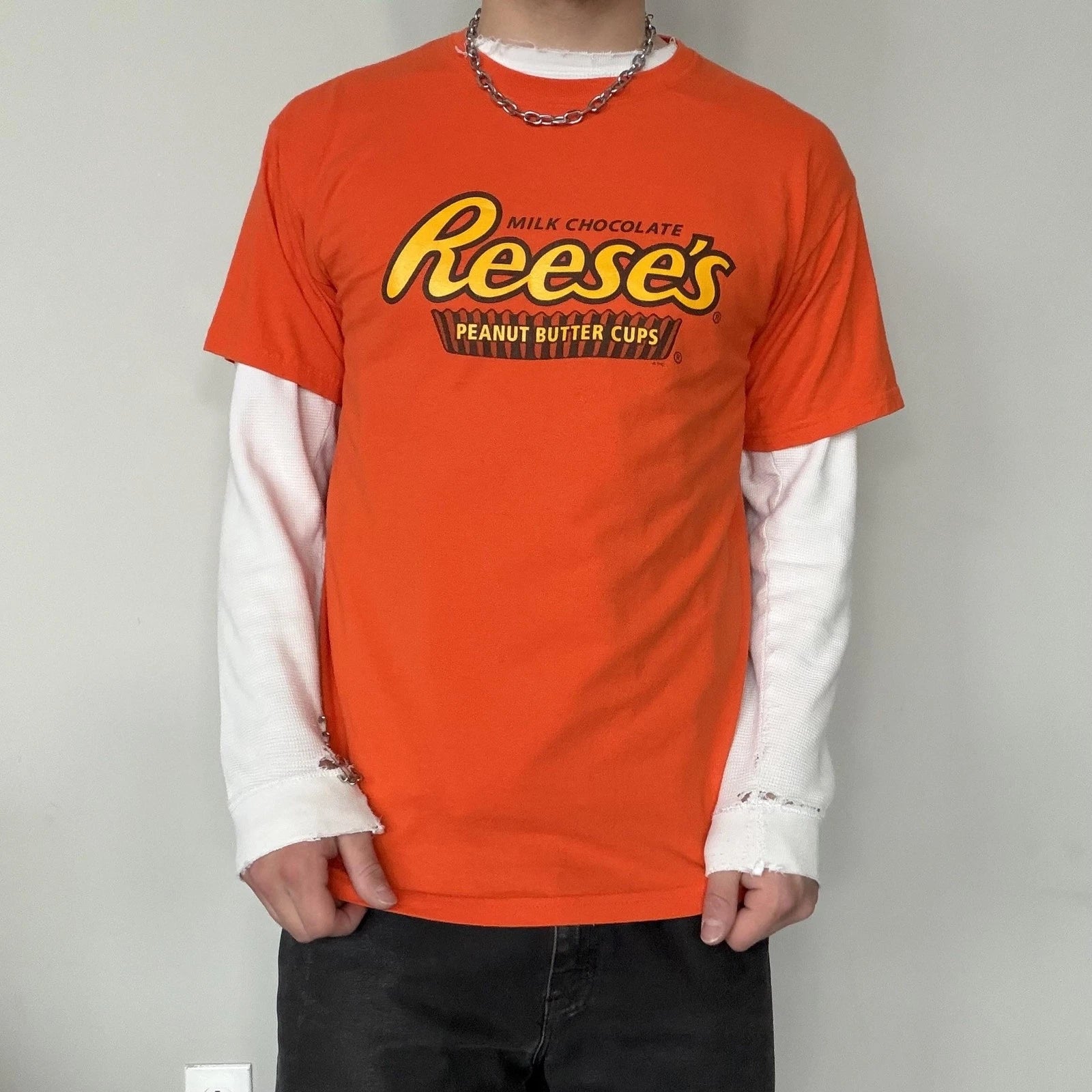 Y2K Graphic tee Orange Reese's Candy Shirt Mens Medium Peanut Butter Cups
