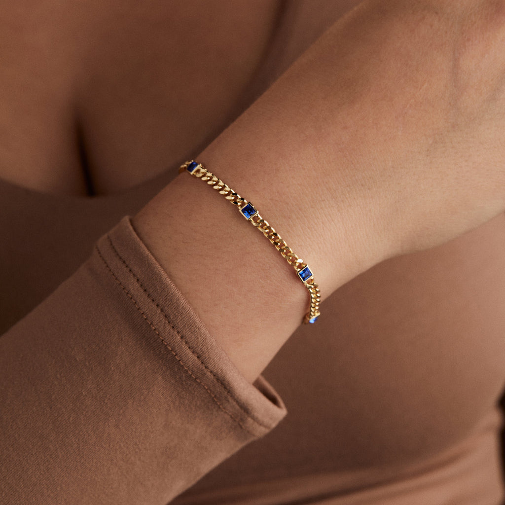 September Birthstone Sapphire Curb Chain Bracelet T-Shirts