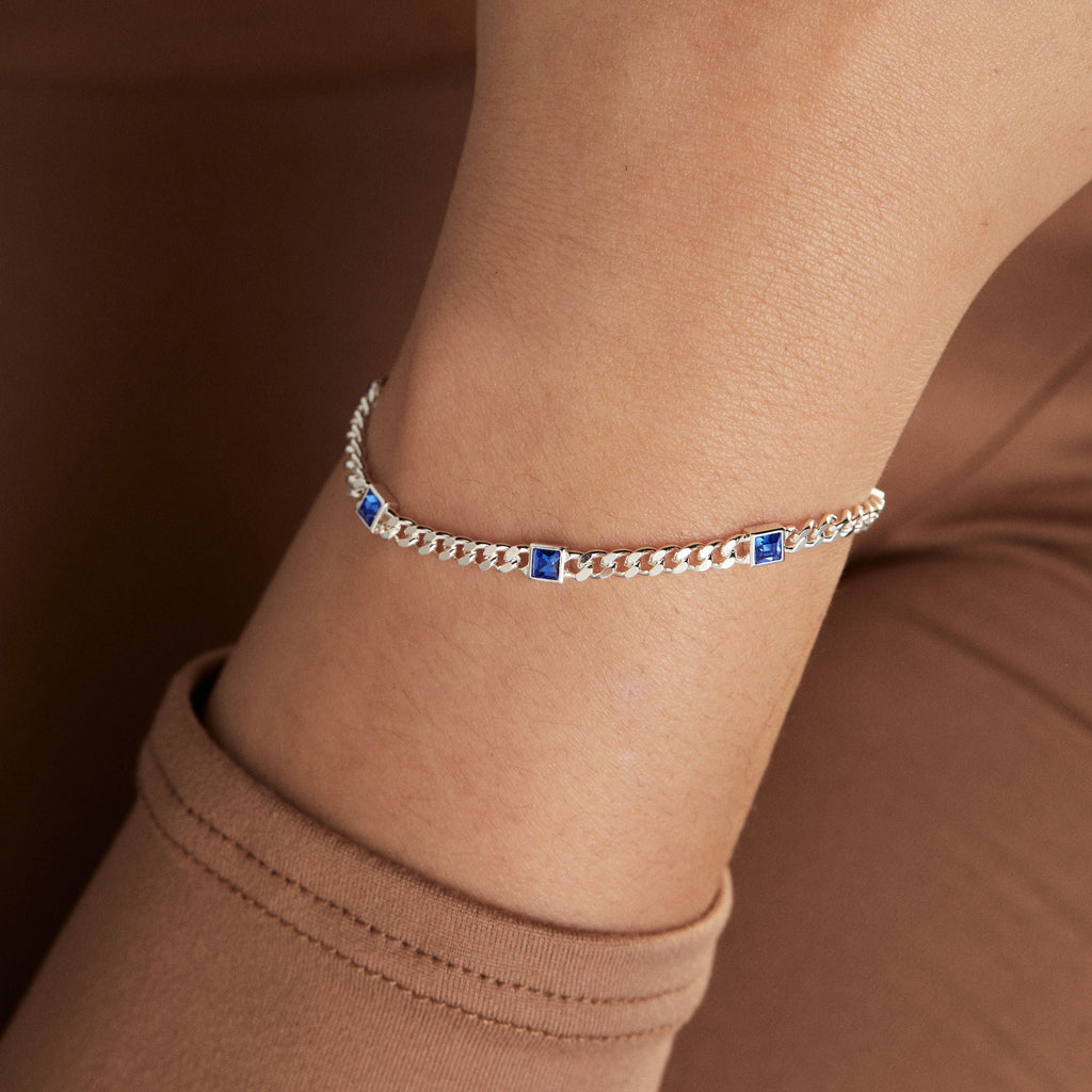 September Birthstone Sapphire Curb Chain Bracelet T-Shirts