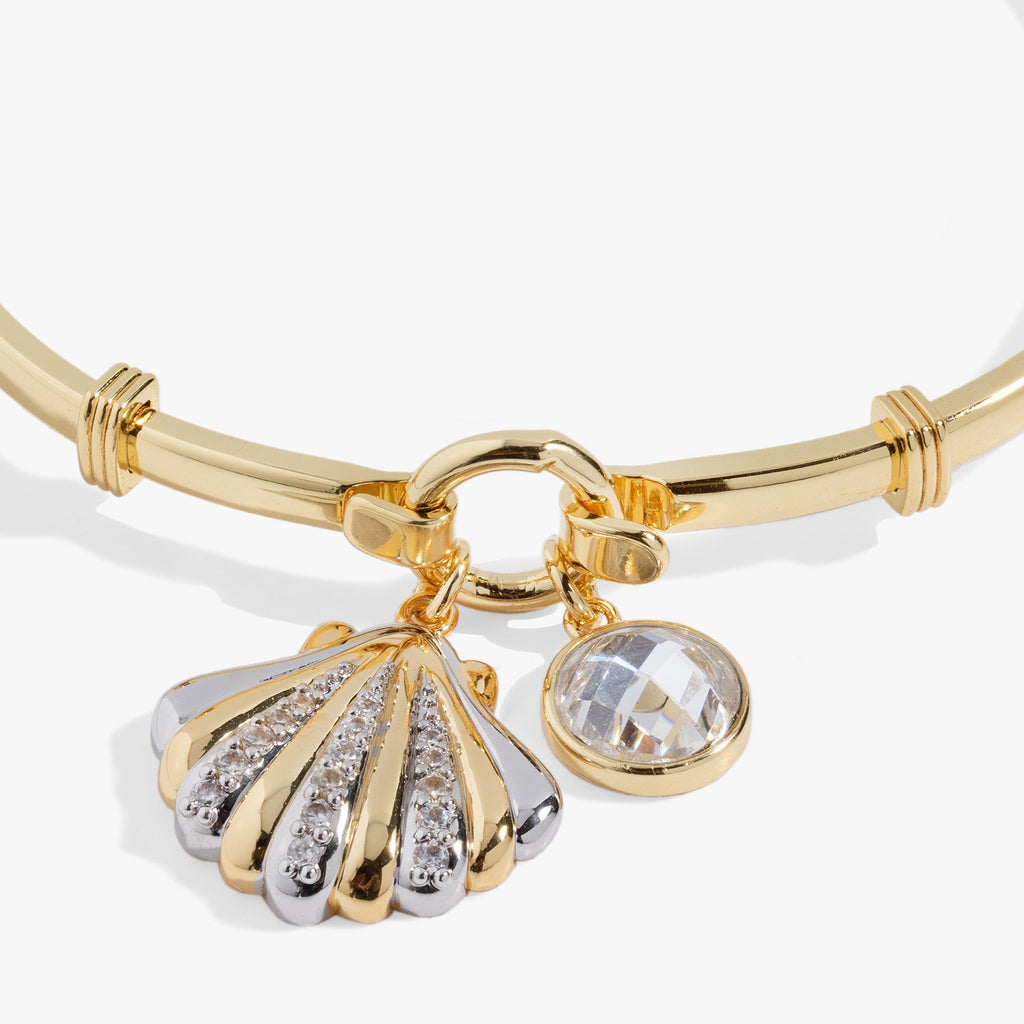 Seashell Tension Bangle T-Shirts