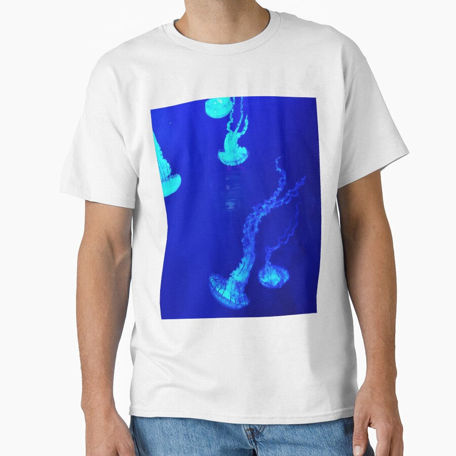 Long Jellyfish by Simon McClendon