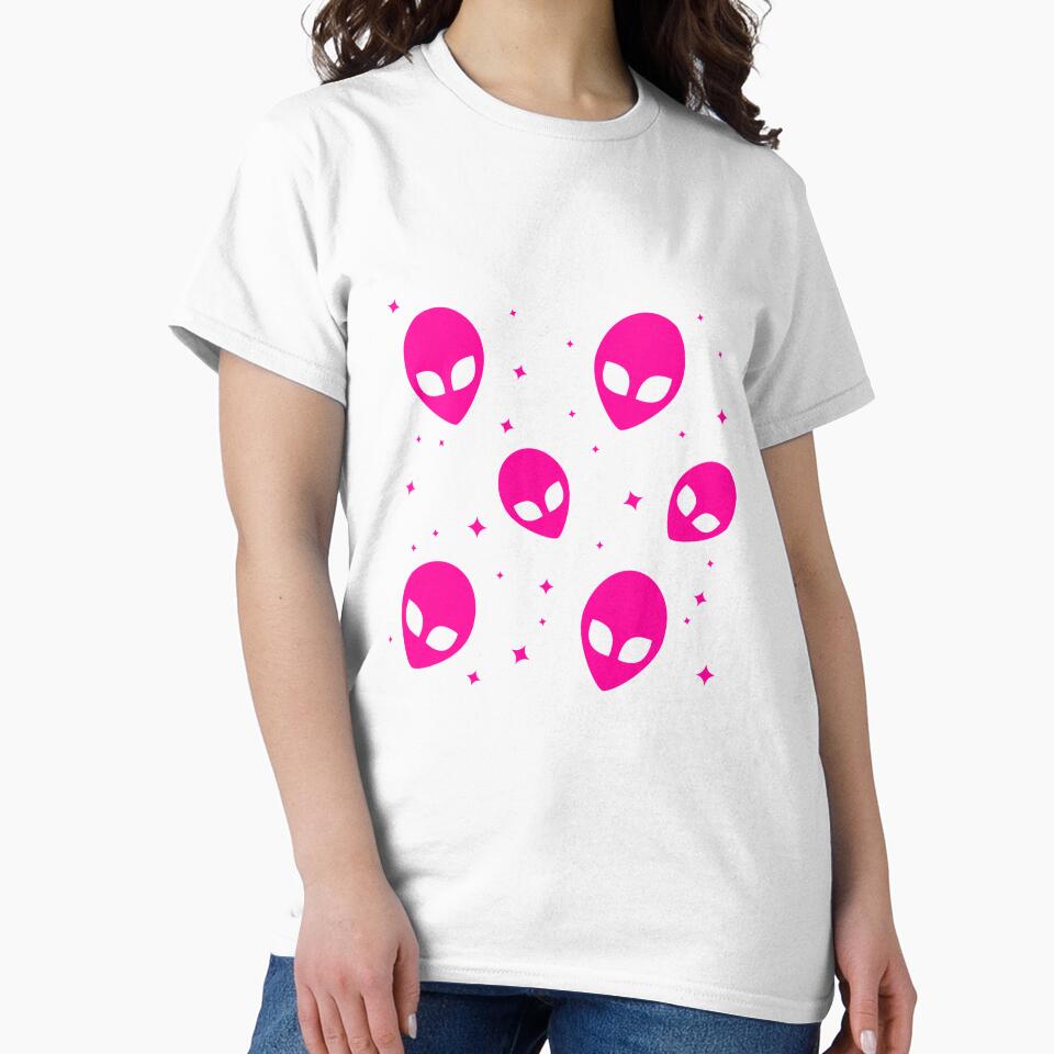 Pink soft aesthetic alien pattern by lipemo