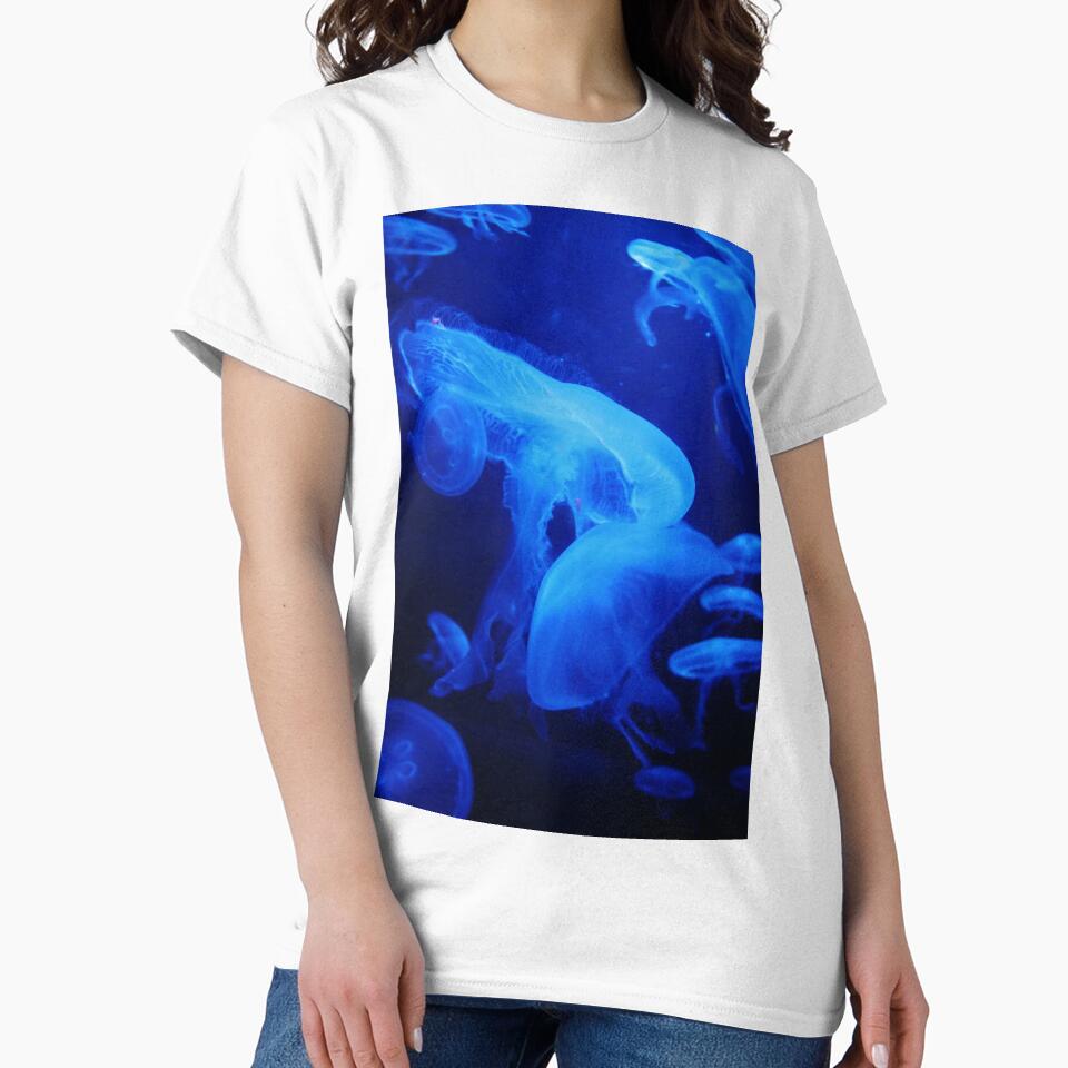 Moon Jellyfish by Cynthia48