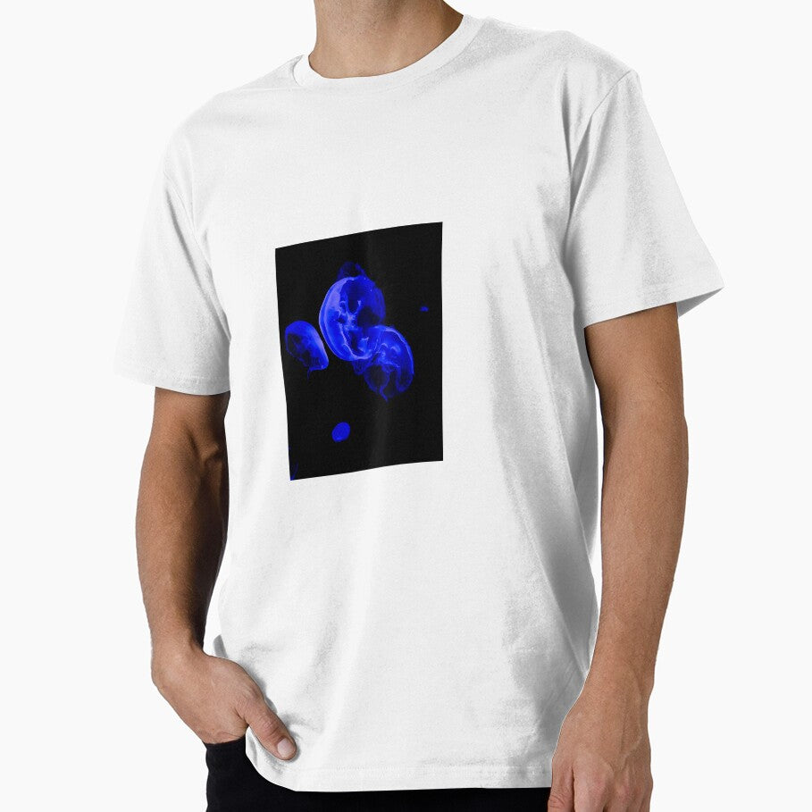 Neon Blue Jellyfish by JaelynnH